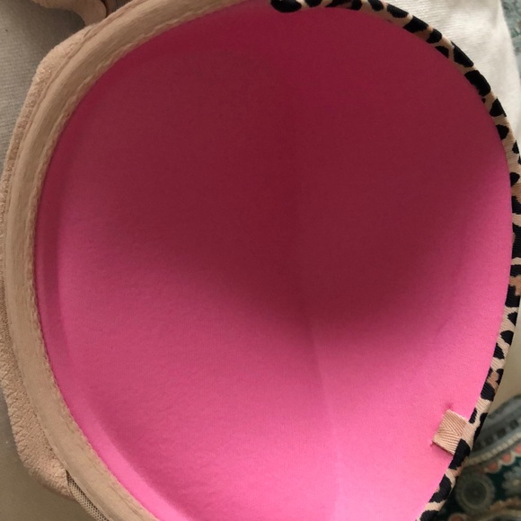 PINK Vic. Secret Strapless bra leopard print 34D - Picture 6 of 6
